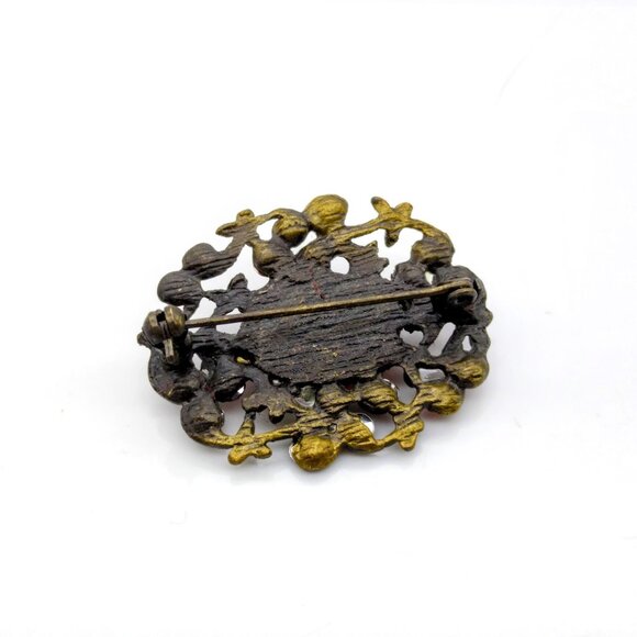 Vintage Ruby Red Sparkle Brooch, Gold Tone and Red Crystals with Oval Lucite - Picture 3 of 3